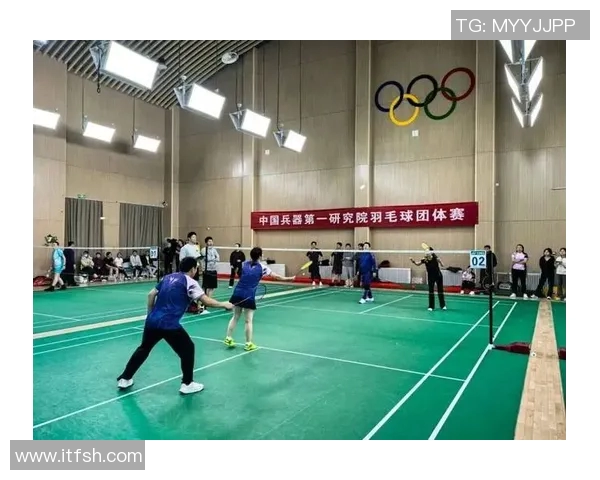 成都羽毛球队在精英赛中的灵活性表现分析与点评 成都羽毛球队在精英赛中的灵活性表现分析与点评