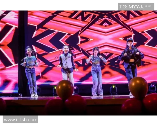 深圳街舞队灵活性大赛创佳绩引领全国街舞新潮流