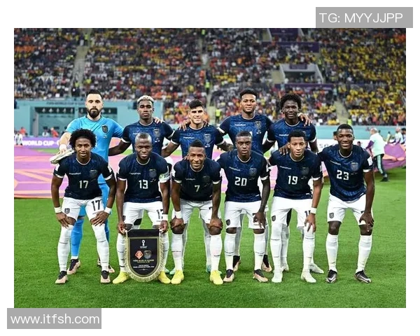 劳托卡与雷瓦的激烈对决揭示足球战术的精彩与魅力 劳托卡与雷瓦的激烈对决揭示足球战术的精彩与魅力