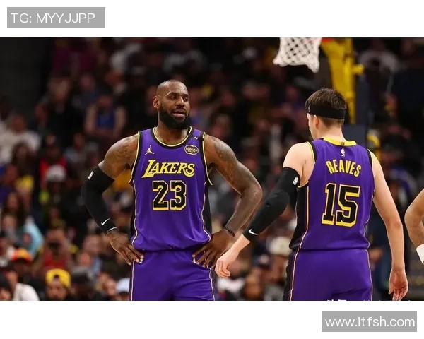 快船与湖人激战西部决赛谁能在洛杉矶德比中笑到最后 快船与湖人激战西部决赛谁能在洛杉矶德比中笑到最后