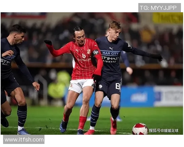 柏斯光荣迎战墨尔本城力争胜利全力以赴展现球队风采 柏斯光荣迎战墨尔本城力争胜利全力以赴展现球队风采