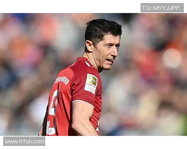 莱万回归老东家引发拜仁球迷愤怒纷纷指责其忘恩负义