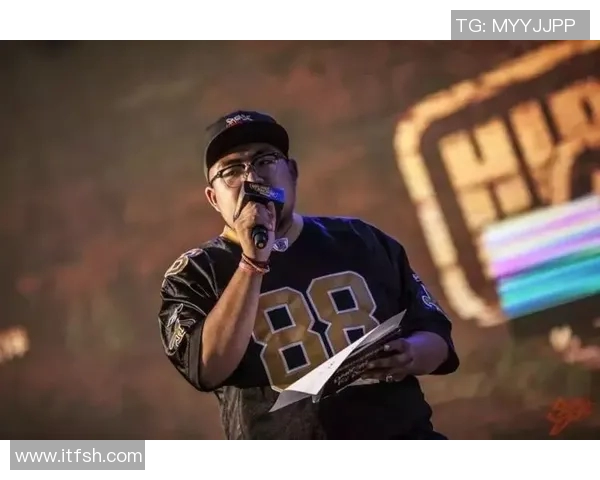 重庆街舞队在世界滑板锦标赛中的崛起与成长历程全景回顾 重庆街舞队在世界滑板锦标赛中的崛起与成长历程全景回顾