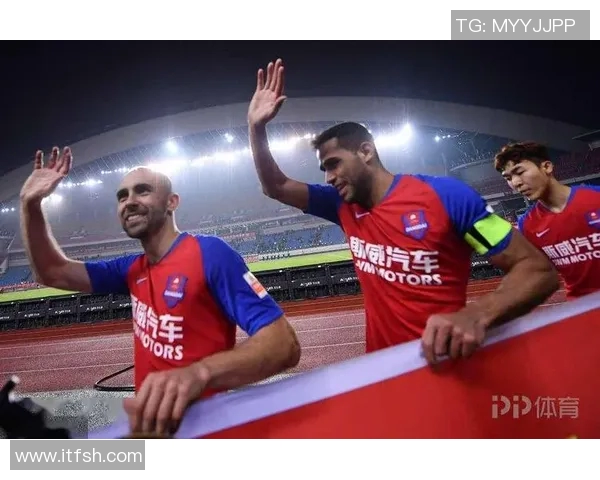 重庆足球队比赛经验深度对比分析与未来发展展望 重庆足球队比赛经验深度对比分析与未来发展展望